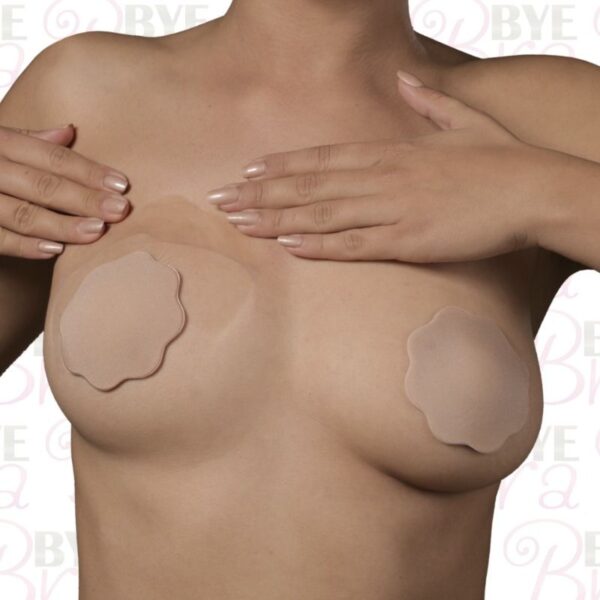 Imagen del artículo erótico BYE-BRA - REALZADOR PECHOS + CUBREPEZONES DE SILICONA COPA D/F de BYE BRA - TAPES en la sección MODA & LENCERÍA|Lencería Mujer|Accesorios|Pezoneras de Millenial Sexshop.