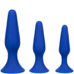 Imagen del artículo erótico CALEXOTICS - ADMIRAL KIT 3 PLUG ANAL AZUL de CALEXOTICS en la sección JUGUETES BIENESTAR |Anal|Plugs Anales de Millenial Sexshop.