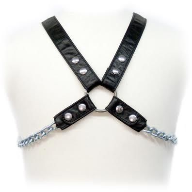 Imagen del artículo erótico LEATHER BODY - CHAIN HARNESS II de LEATHER BODY en la sección MODA & LENCERÍA|Lencería Hombre|Arneses Hombre de Millenial Sexshop.