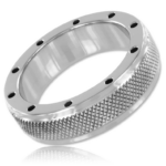 Imagen del artículo erótico METAL HARD - ANILLO METAL PARA PENE Y TESTÍCULOS 55 MM de METAL HARD en la sección BDSM & BONDAGE |Artículos BDSM|Anillas pene metal BDSM de Millenial Sexshop.