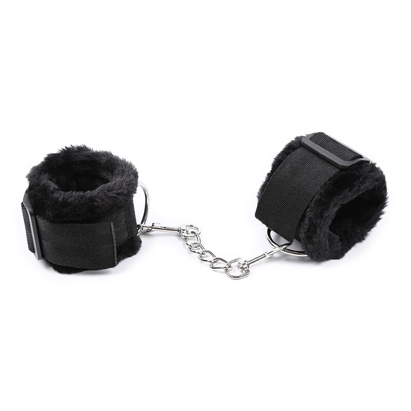 OHMAMA FETISH - RESTRICCIONES MUÑECAS CON PELITOS-MillenialSexshop-OHMAMA FETISH Imagen del artículo erótico OHMAMA FETISH - RESTRICCIONES MUÑECAS CON PELITOS de OHMAMA FETISH en la sección BDSM & BONDAGE |Bondage|Esposas de Millenial Sexshop.