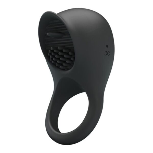 Imagen del artículo erótico PRETTY LOVE - ANILLO VIBRADOR PARA PENE CON LENGUA NEGRO de PRETTY LOVE MALE en la sección JUGUETES BIENESTAR |Juguetes para Hombres|Accesorios para el pene|Anillos Pene|Anillos con Vibración de Millenial Sexshop.