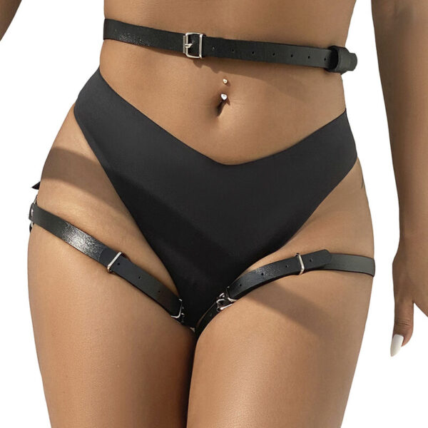 Imagen del artículo erótico SUBBLIME - ARNÉS CINTURA Y PIERNAS CUERO NEGRO TALLA ÚNICA de SUBBLIME FETISH en la sección MODA & LENCERÍA|Lencería Mujer|Accesorios|Arnés para el cuerpo de Millenial Sexshop.